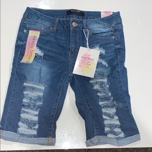 Fashion Nova Bermuda shorts